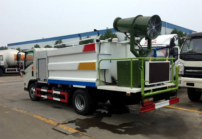 大運(yùn)多功能環(huán)境檢測抑塵車 大運(yùn)多功能環(huán)境檢測抑塵車圖片