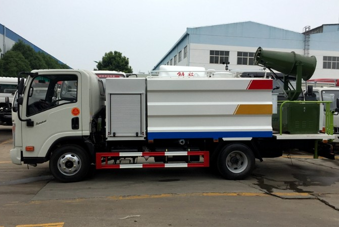 大運(yùn)多功能環(huán)境檢測抑塵車 大運(yùn)多功能環(huán)境檢測抑塵車圖片