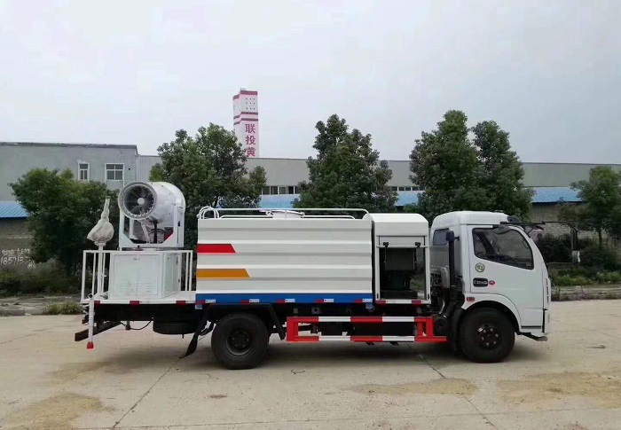 東風大多利卡D7多功能抑塵車 東風大多利卡D7多功能抑塵車圖片