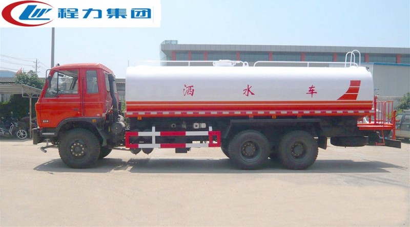 東風153后八輪灑水車(18-22方)