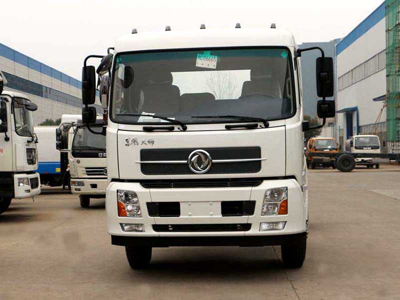 東風(fēng)天錦14方吸糞車