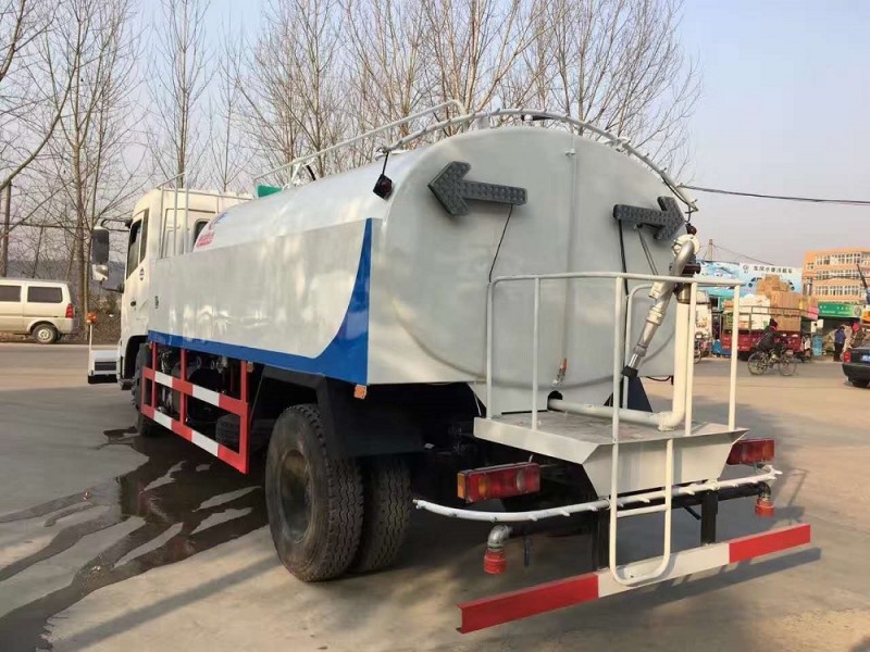 東風天錦型道路清洗車