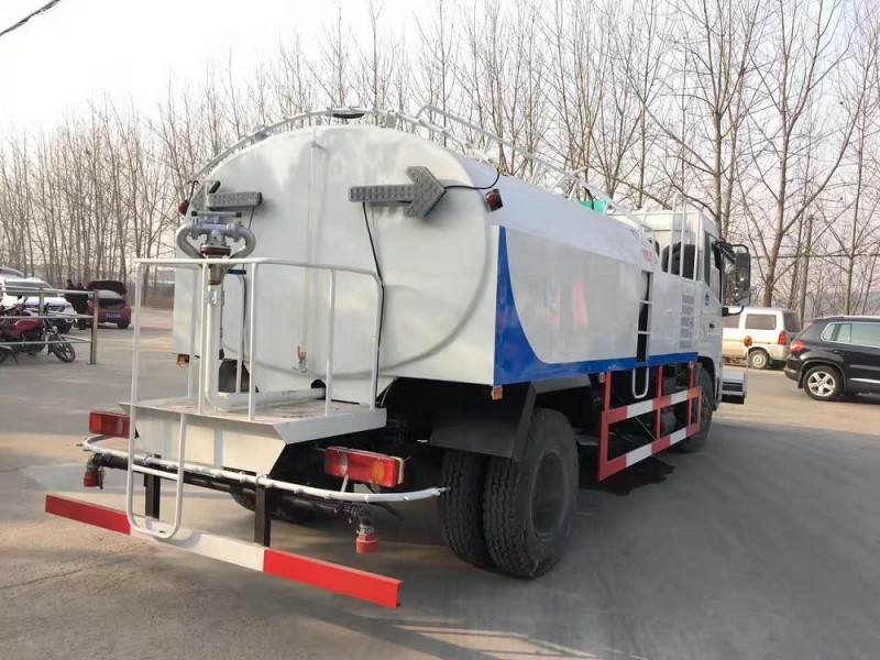 東風天錦型道路清洗車