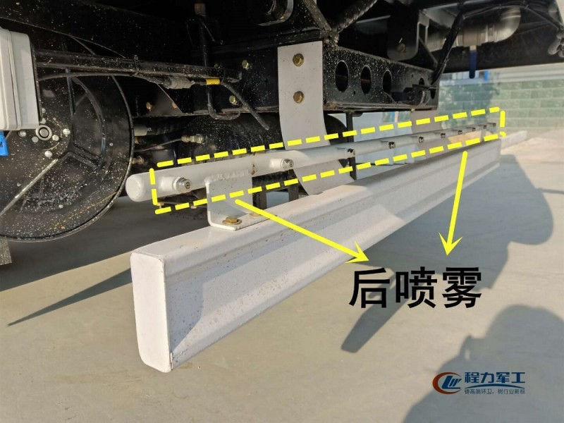 東風(fēng)多利卡8方洗掃車