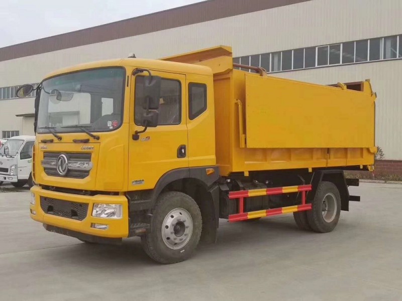 東風(fēng)多利卡D9(12方)對(duì)接垃圾車