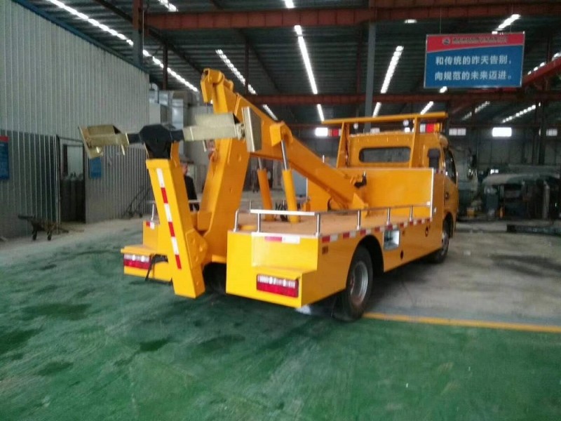 東風(fēng)大多利卡一拖一清障車