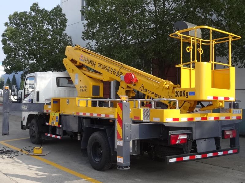 江鈴凱銳20米伸縮臂高空作業(yè)車 江鈴凱銳20米伸縮臂高空作業(yè)車圖片