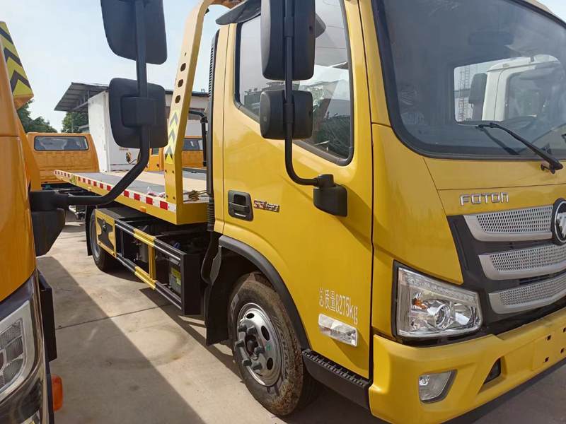 重汽豪沃藍(lán)牌清障車(chē)